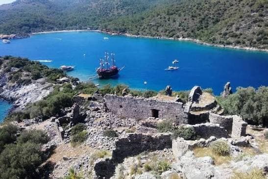 Gemiler Koyu & Adası